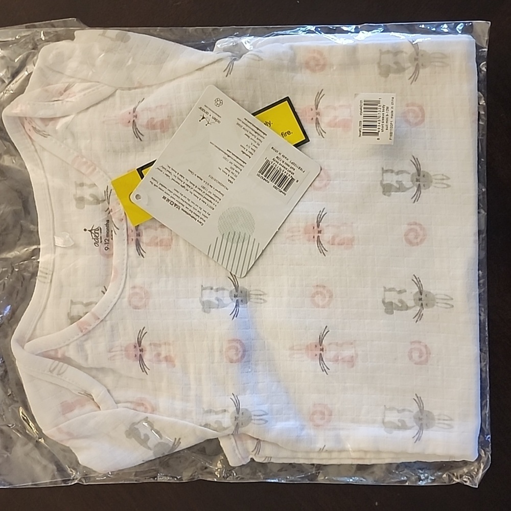 Aden and anais 9-12mo unopened (cross-posted)